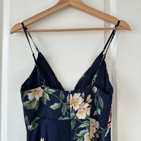 Selfie Leslie Imelda V neckline high low hem dress Floral print Navy blue SMALL - Picture 7 of 16